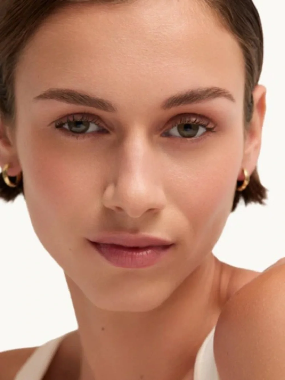 Goop Microderm Instant Glow Exfoliator - Picture 4 of 9